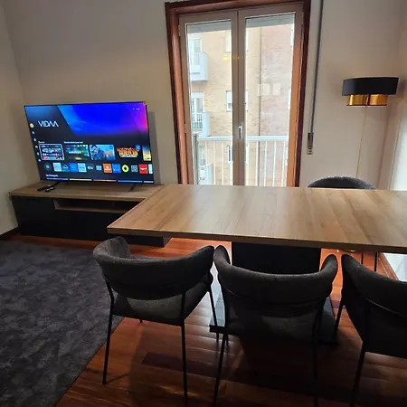 T2 Sul 5min Metro Porta 6pax Apartamento